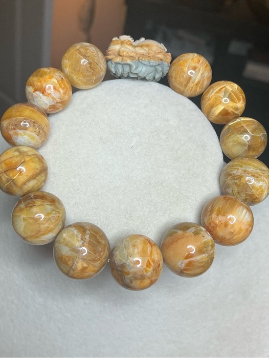 Jewelry - Golden Opal 14mm with Alashan Sleeping Fox